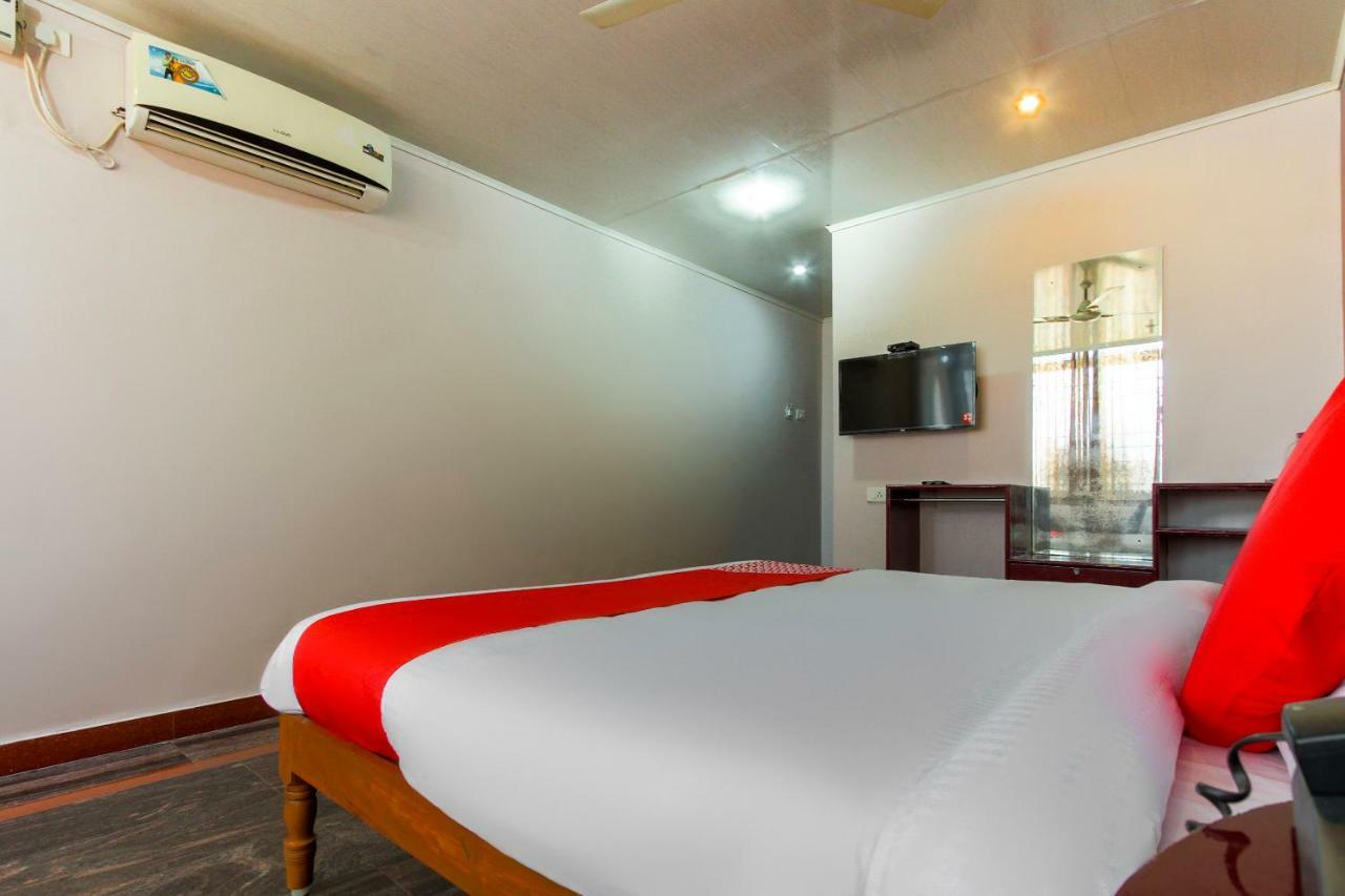 Oyo 45475 Annai Lodge Thanjavur Buitenkant foto