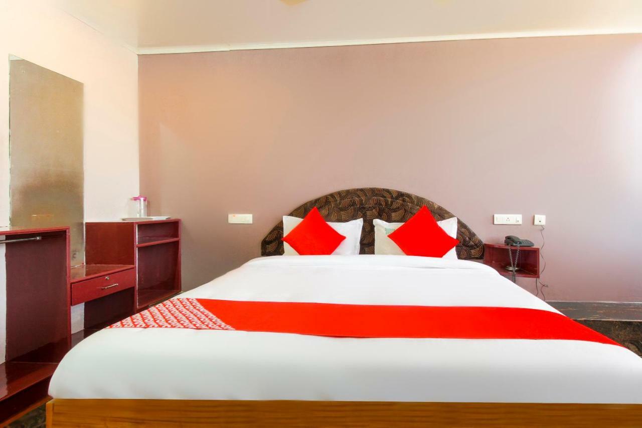 Oyo 45475 Annai Lodge Thanjavur Buitenkant foto